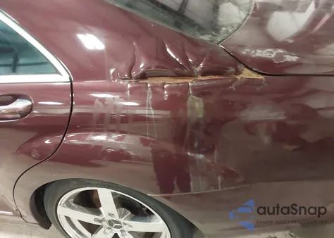 2007 Mercedes-Benz S 550 z USA, uszkodzony, nr VIN WDDNG71X67A010130